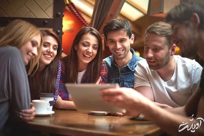 داشتن روابط اجتماعی قوی